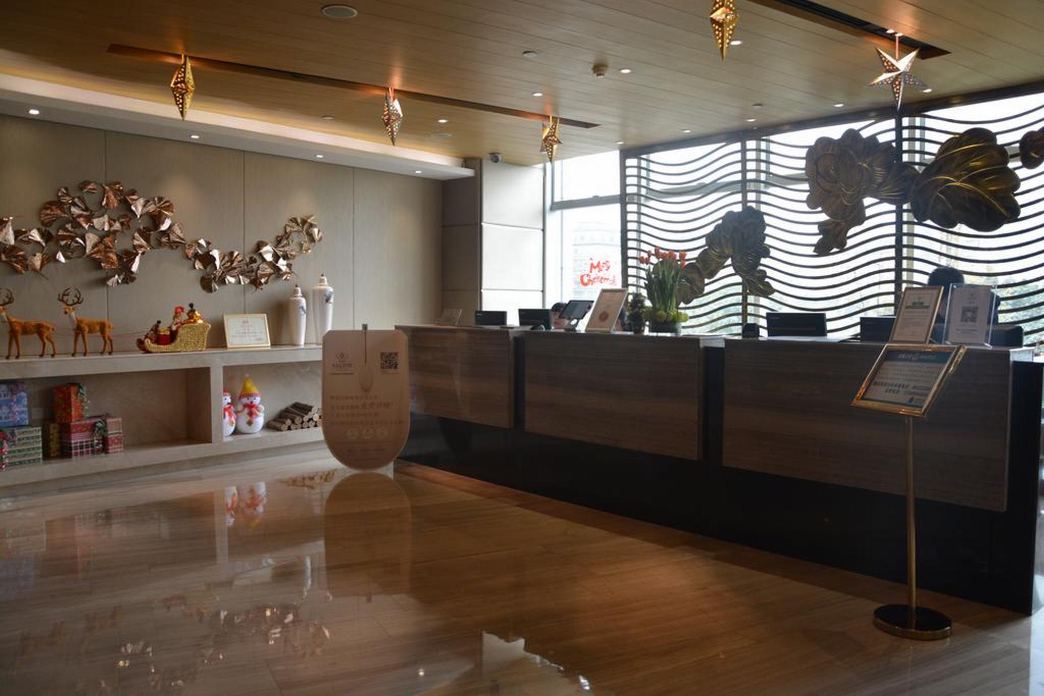 Апартаменты Somerset Riverview