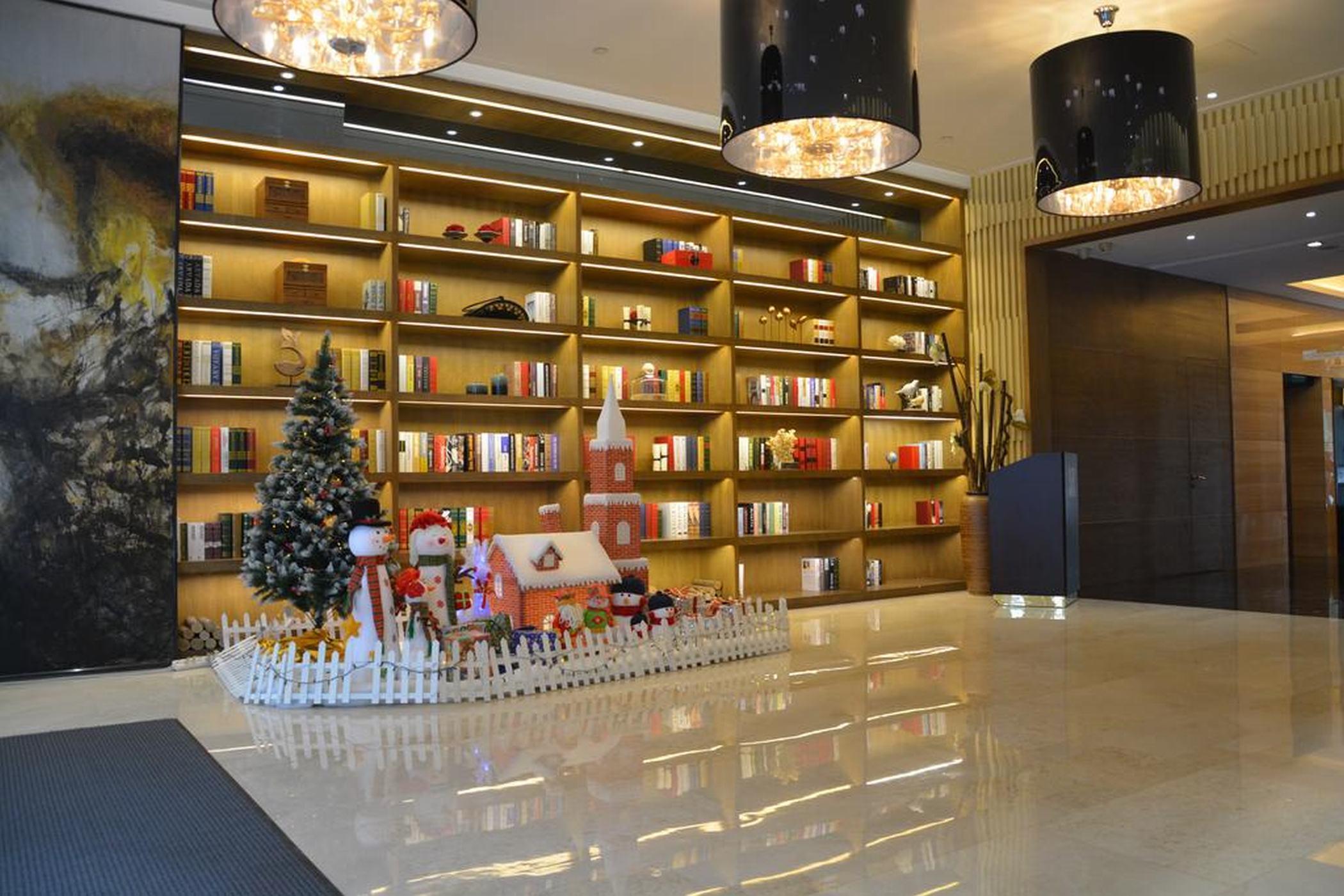 Somerset Riverview Апартаменты
